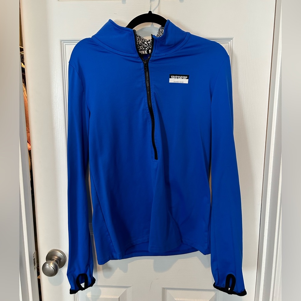 Pullover activewear